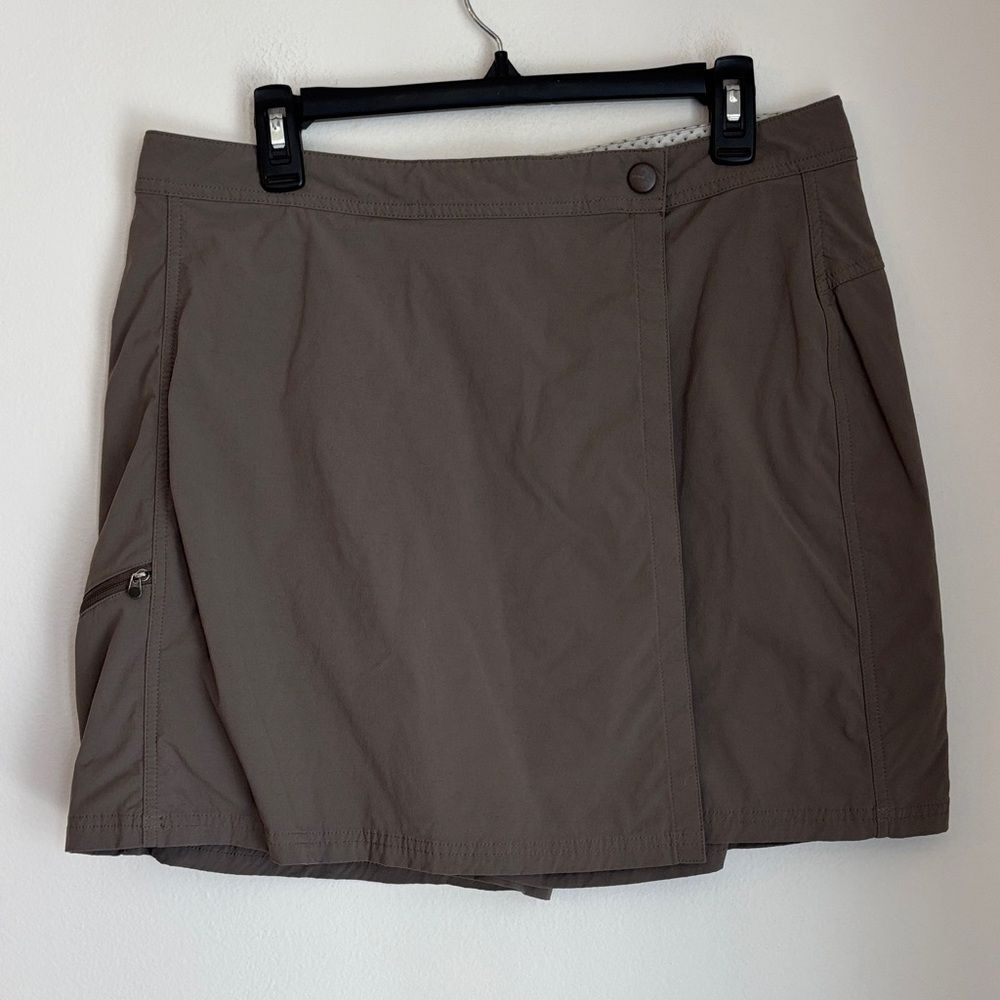 L.L. Bean Skort with Pockets Women brown wrap skort stretchy comfortable size 14